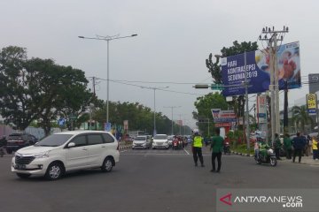 Arus lalu lintas dari Khatib Sulaiman-Simpang DPRD ditutup karena demo