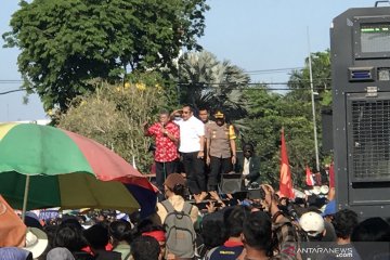 Pimpinan DPRD Jatim temui mahasiswa komitmen teruskan aspirasi