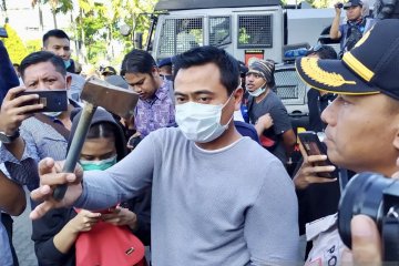 Aksi massa di DPRD Jatim sempat memanas