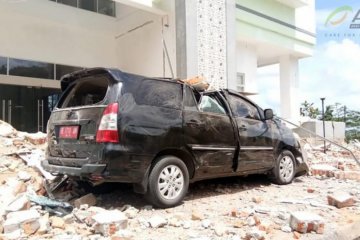 Kepala BNPB tinjau dampak gempa Ambon