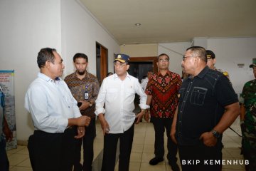 Budi Karya ke Ambon, pastikan kondisi bandara dan pelabuhan pascagempa