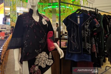 Batik Betawi karya ibu-ibu Marunda yang kaya motif