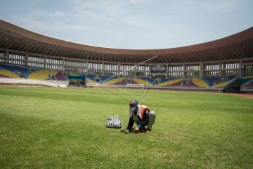 Renovasi stadion Manahan Solo