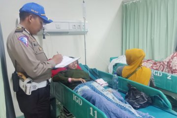 Satu penumpang truk terguling di Kudus meninggal