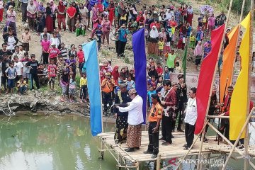 Larung Cai Di Raga, Hasto Kristiyanto ajak rawat sungai