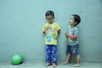 Jangan emosi ketika anak mengamuk, begini cara menghadapinya