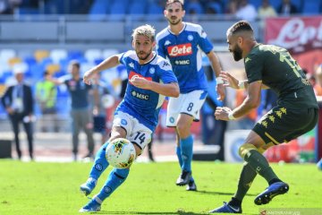 Napoli menang tipis 2-1 melawan Brescia