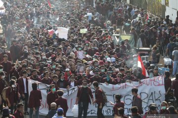 Ada massa bayaran pada unjuk rasa di Gedung DPR/MPR