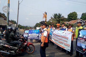 PT KAI Purwokerto sosialisasi keselamatan di perlintasan sebidang