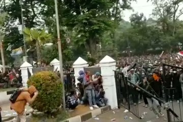 Empat orang mahasiswa Bandung ditetapkan sebagai tersangka