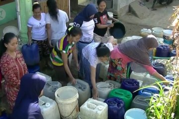 Warga Tlogopucang andalkan bantuan air bersih dari pemerintah daerah