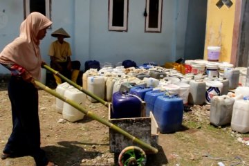 Warga Cirebon mulai kesulitan air bersih
