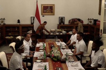 Presiden ajak warga Yapen dan Nduga Papua makan siang di istana