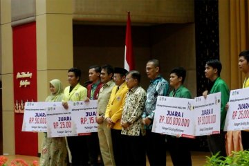 Wapres JK serahkan penghargaan Minang Entrepreneur Award