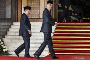 Pelantikan DPR, Presiden Jokowi tiba di komplek parlemen