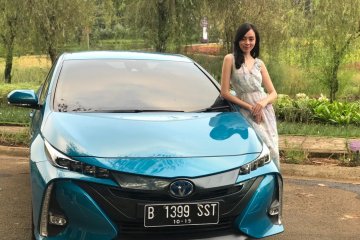 Toyota luncurkan Prius PHEV awal 2020, harga di bawah Rp1 miliar