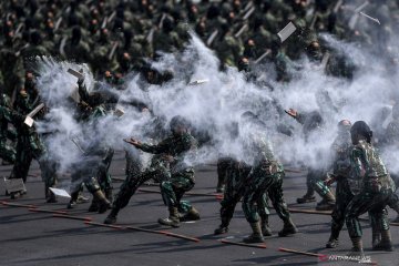 Gladi bersih HUT ke-74  TNI