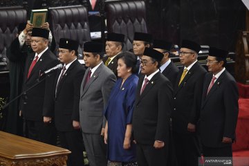 Profil - Lestari Moerdijat pendatang baru pimpin MPR