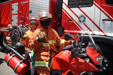 Tim Walang Kadung garda terdepan pemadam kebakaran di Surabaya