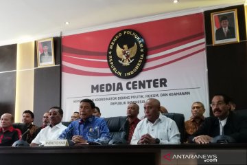 Soal pernyataannya terkait pengungsi Ambon, Wiranto minta maaf