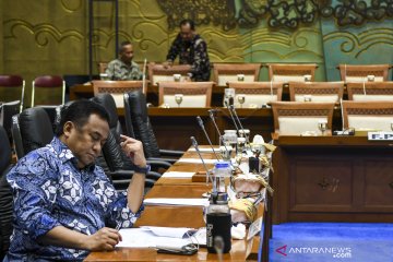 Wakil Ketua DPR khawatir RI jadi negara konsumsi bukan negara industri