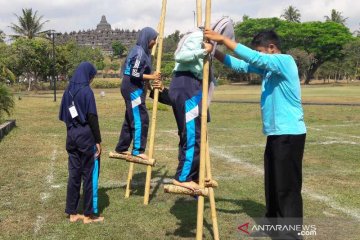 Pengunjung Borobudur dikenalkan permainan tradisional