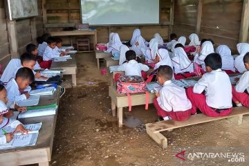 Pelajaran sekolah di Pekanbaru ditambah usai libur bencana asap