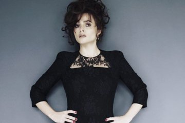 Helena Bonham Carter meminta restu Putri Margaret melalui paranormal