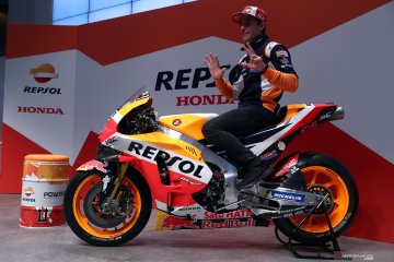 Juara Dunia MotoGP 2019 Marc Marquez kunjungi kantor Repsol