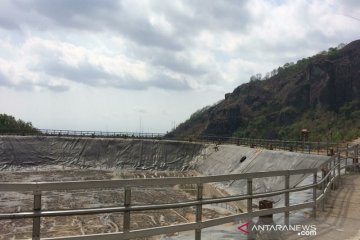 Embung Nglanggeran Gunung Kidul mengering akibat kemarau panjang