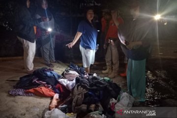 Sekitar 100 warga Cawang mengungsi akibat 40 rumah terbakar