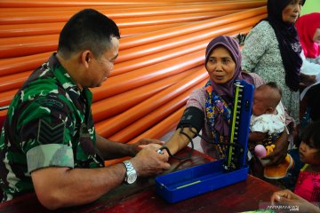 Pengobatan gratis dari TNI