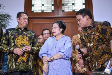 Silaturahmi pimpinan MPR dengan Megawati