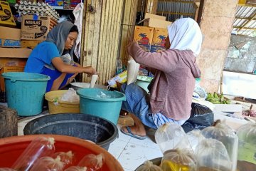 Disdag Mataram segera sosialisasikan larangan peredaran minyak curah