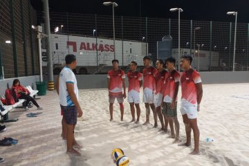 Timnas voli pantai mulai adaptasi dengan cuaca Doha