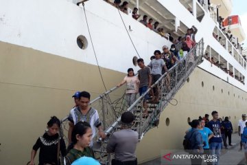 Pengungsi Wamena asal Malut tiba di Ternate