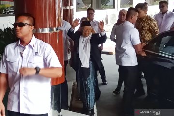 Ma'ruf Amin jenguk Wiranto di RSPAD Gatot Soebroto