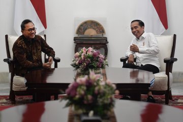 Jokowi dan Zulkifli Hasan bertemu di Istana bahas Amandemen UUD 1945