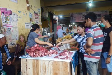 Dinas Mataram indikasikan peredaran daging beku tidak sesuai standar