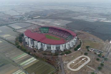 Saat laga Indonesia kontra China, penonton dilarang bawa kembang api