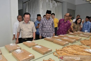 Gubernur NTB imbau petani jangan jual tembakau melalui calo