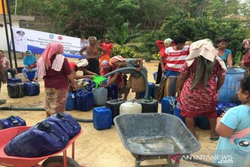 Distribusi bantuan air bersih di Bangkalan terus berlanjut