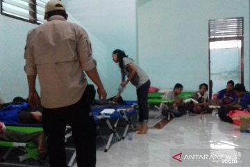 Diberangkatkan menuju Kupang, pengungsi Wamena yang sakit