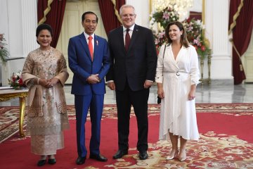 Jelang upacara pelantikan, Presiden Jokowi menerima kunjungan para tamu kehormatan