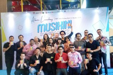 Album kompilasi "Musikini: Superhits" dirilis