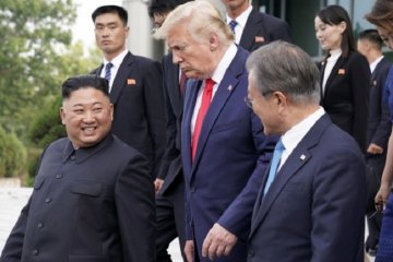 Trump dan Moon bicarakan upaya menjaga perundingan dengan Korut