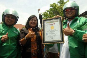 Rekor pengantaran dokumen kependudukan terbanyak