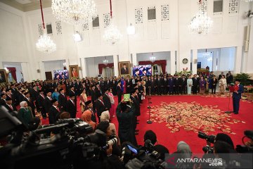 Presiden lantik menteri dan pejabat setingkat Kabinet Indonesia Maju