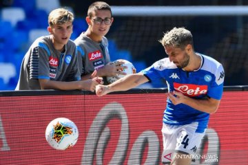 Dries Mertens lampaui statistik Maradona