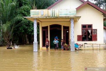 Banjir akibat intensitas hujan yang tinggi di Aceh